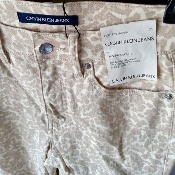 Calvin Klein Jeans, Tan and Cream High Rise Skinny, Size 26 Jeans. - Picture 7 of 7
